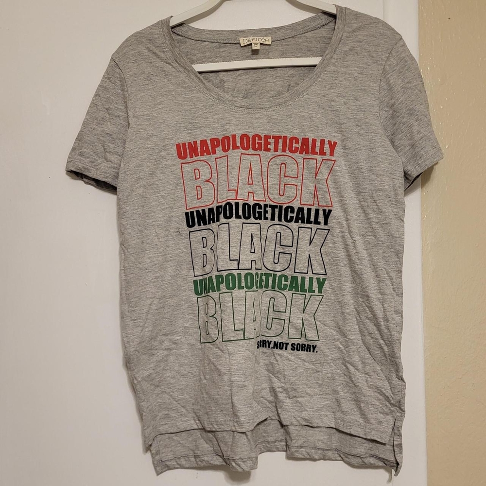 Gray and Red Graphic Short Sleeve Tee Relaxed Fit